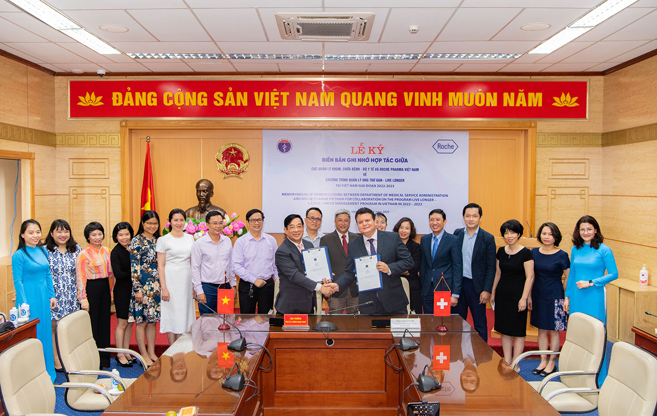 Health Ministry, Roche Vietnam sign liver cancer deal - The Saigon Times