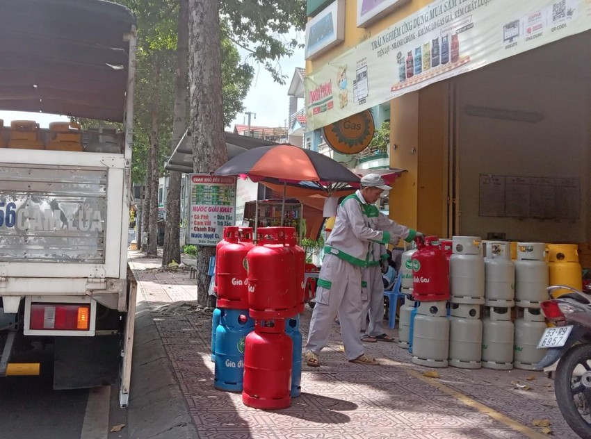 Cooking gas prices maintain downward trend The Saigon Times
