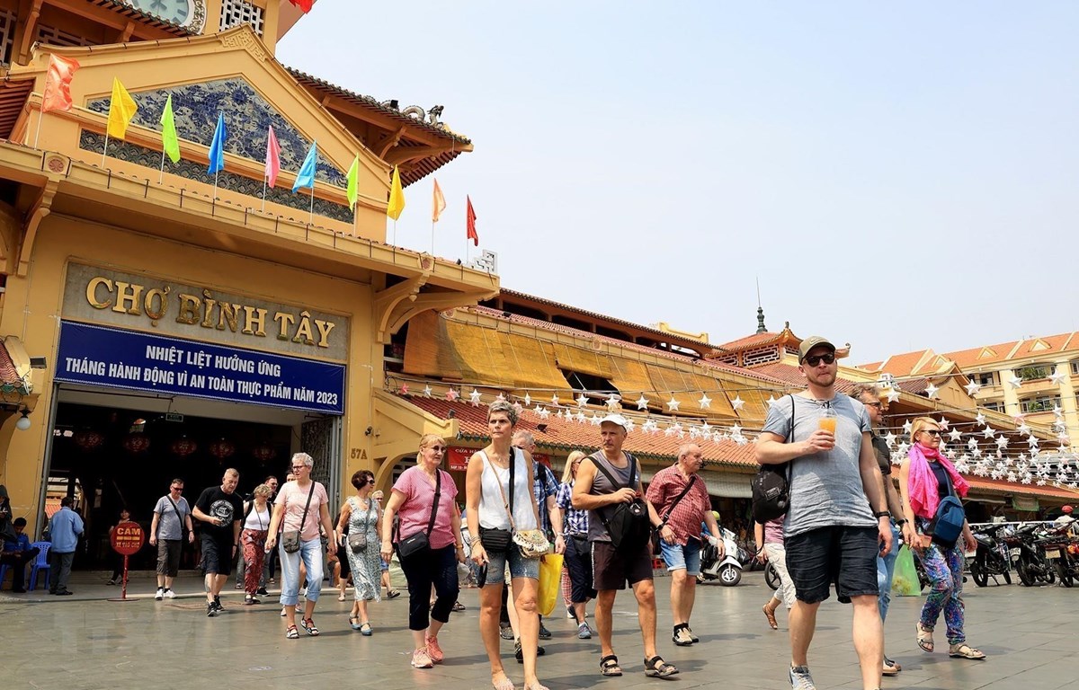 Vietnam Eyes 18 Million International Tourist Arrivals In 2024 The   Ttxvndu Lich Tphcm 