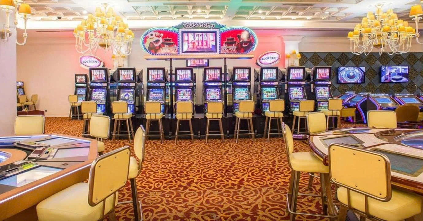 Finance Ministry proposes allowing Vietnamese to enter casinos under ...