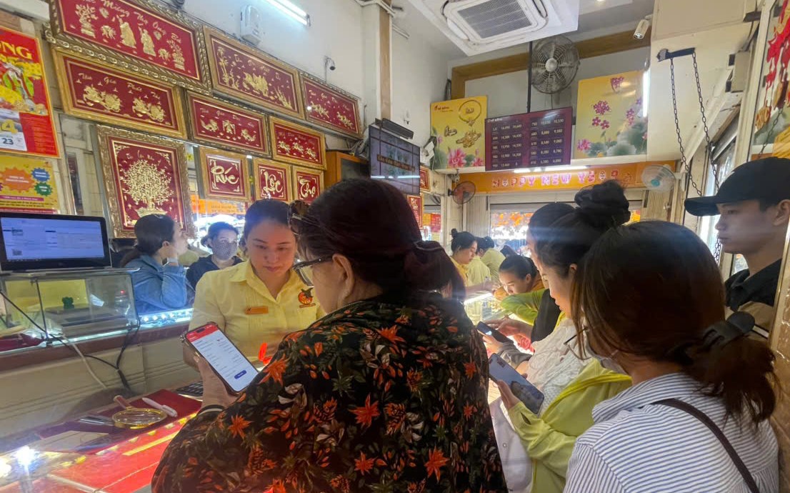 Vietnam to levy 0.1% personal income tax on gold bar transfers from July 2026