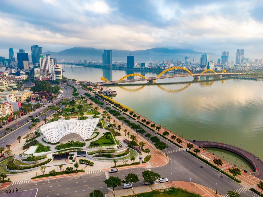 Danang lawmakers propose delaying land price increases