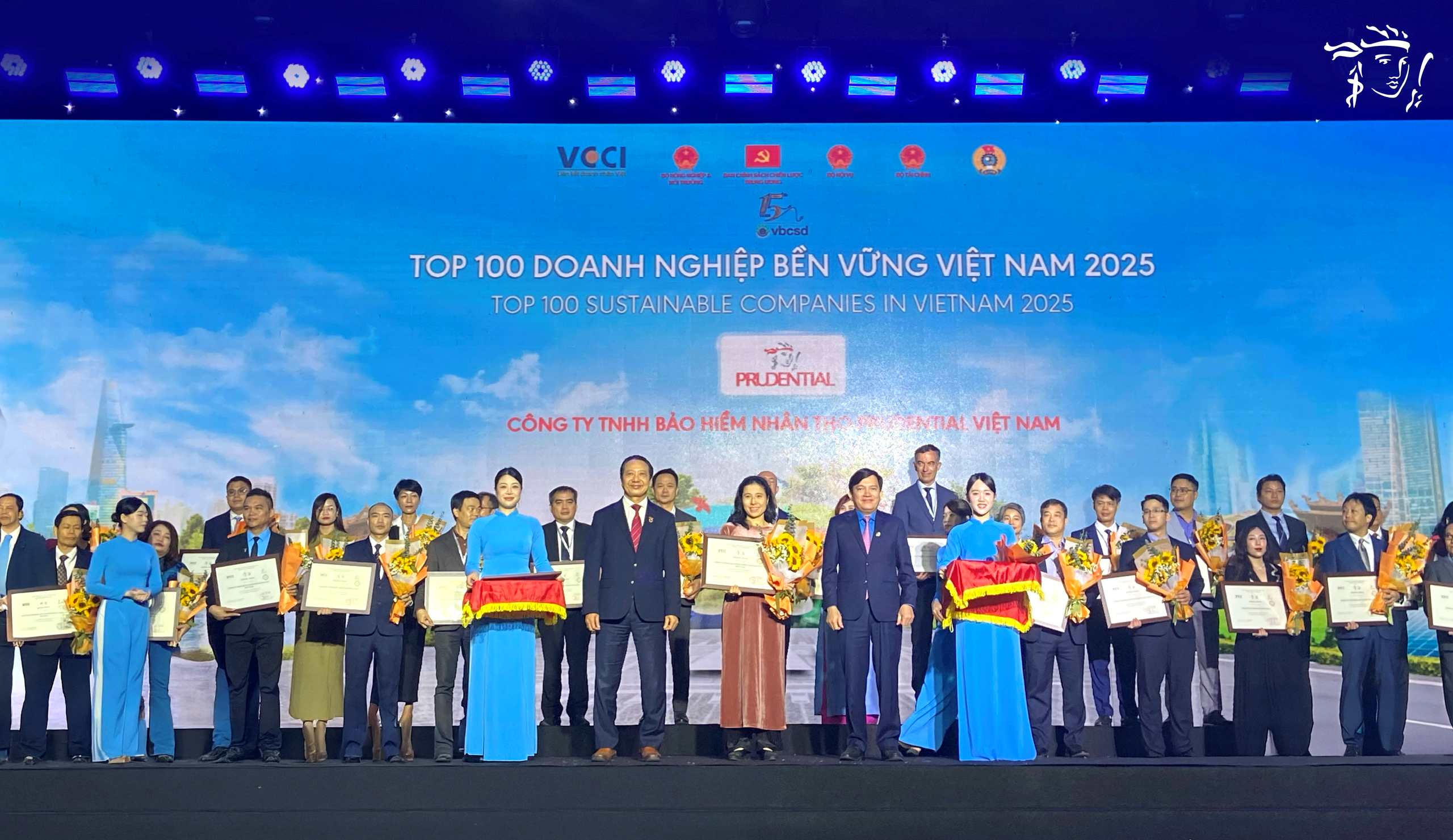 Prudential recognized among Top 100 Sustainable Companies in Vietnam for the 9th consecutive year