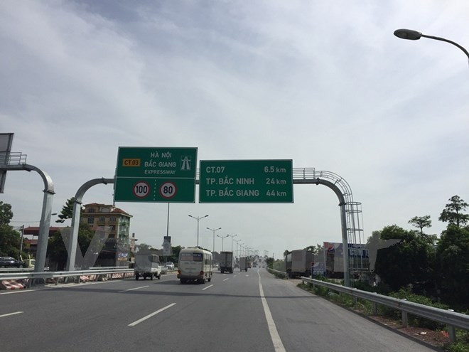 Hanoi–Bac Giang expressway to be widened to eight lanes