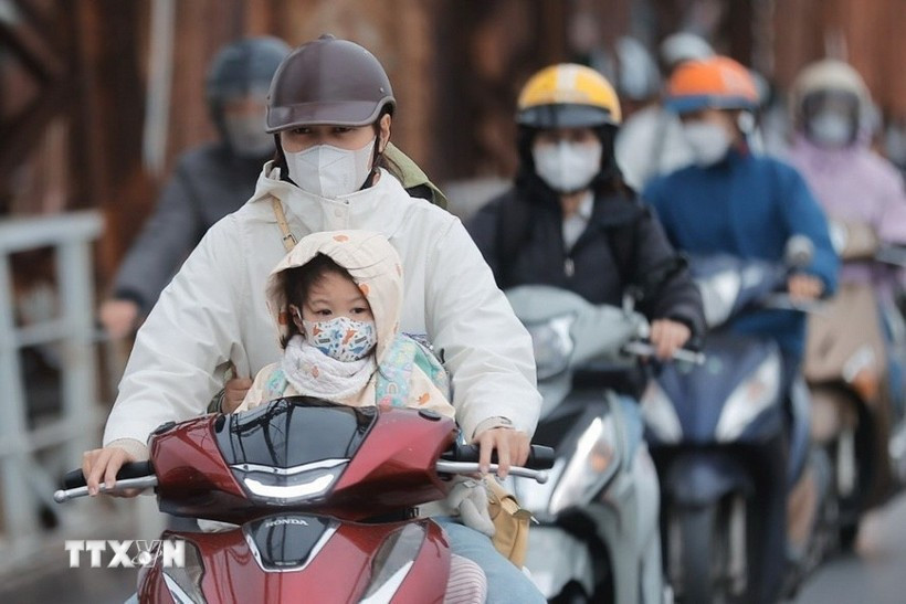 Two cold air surges to cool southern Vietnam