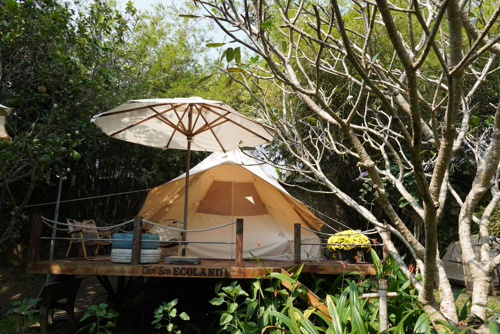 Slow travel on Thoi Son Islet