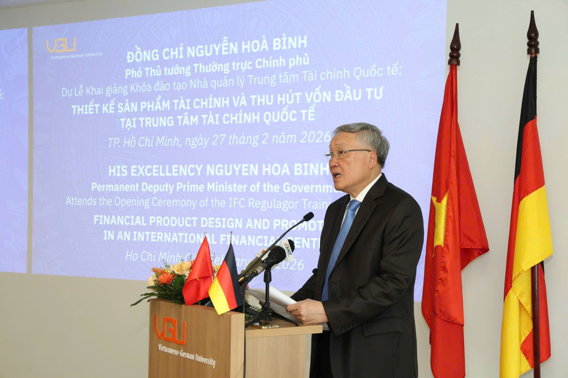 Vietnam expands training to support international financial center