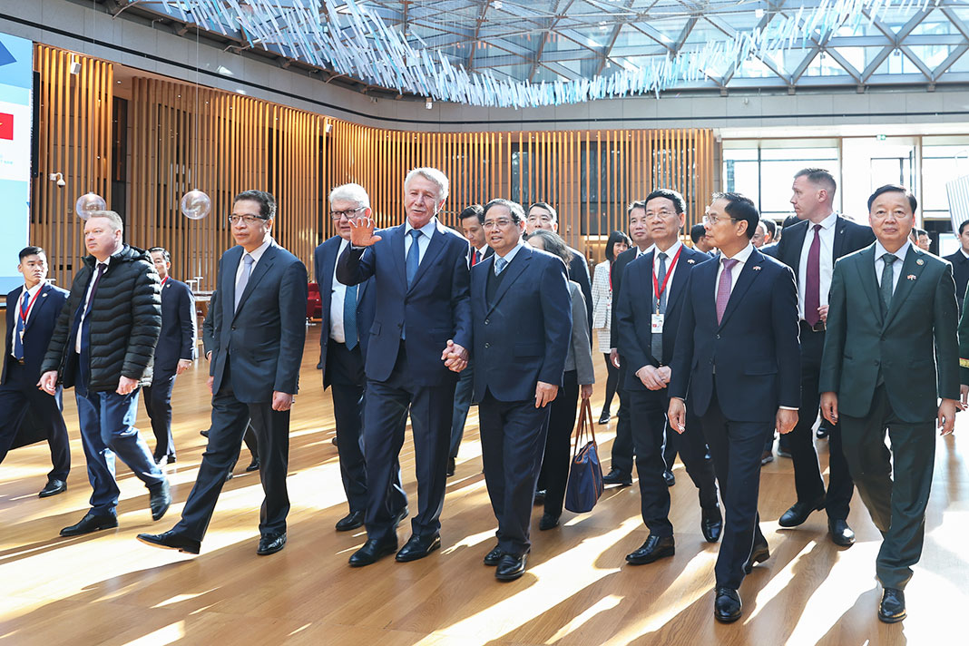 PM calls for greater Novatek investment in Vietnam’s energy sector