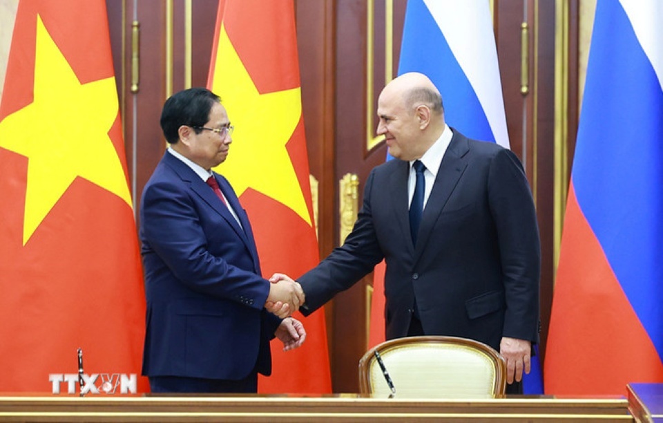 Vietnam, Russia sign nuclear power agreement, deepen economic cooperation