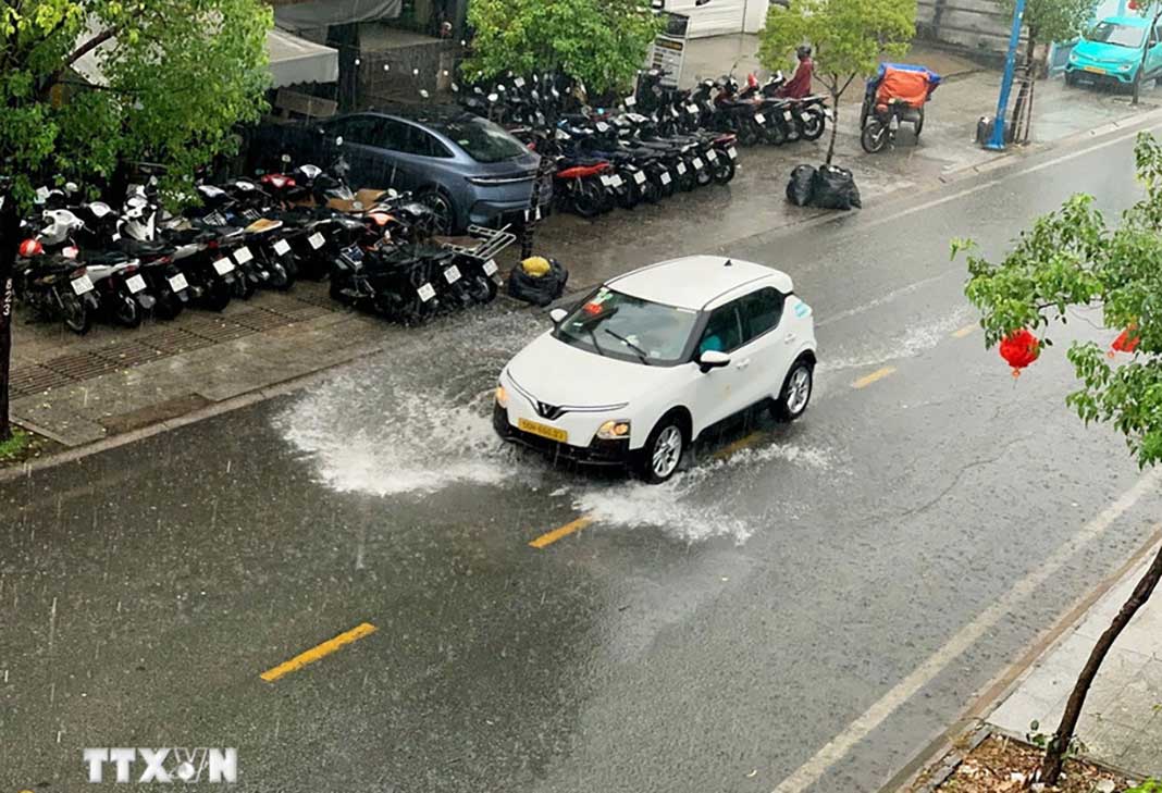 Unseasonal rains forecast to continue in southern Vietnam