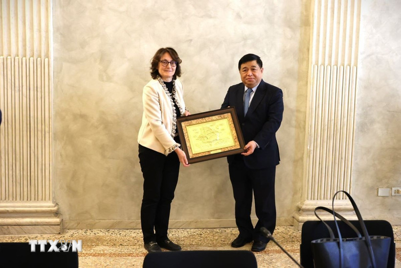 Vietnam seeks deeper business ties with Italy