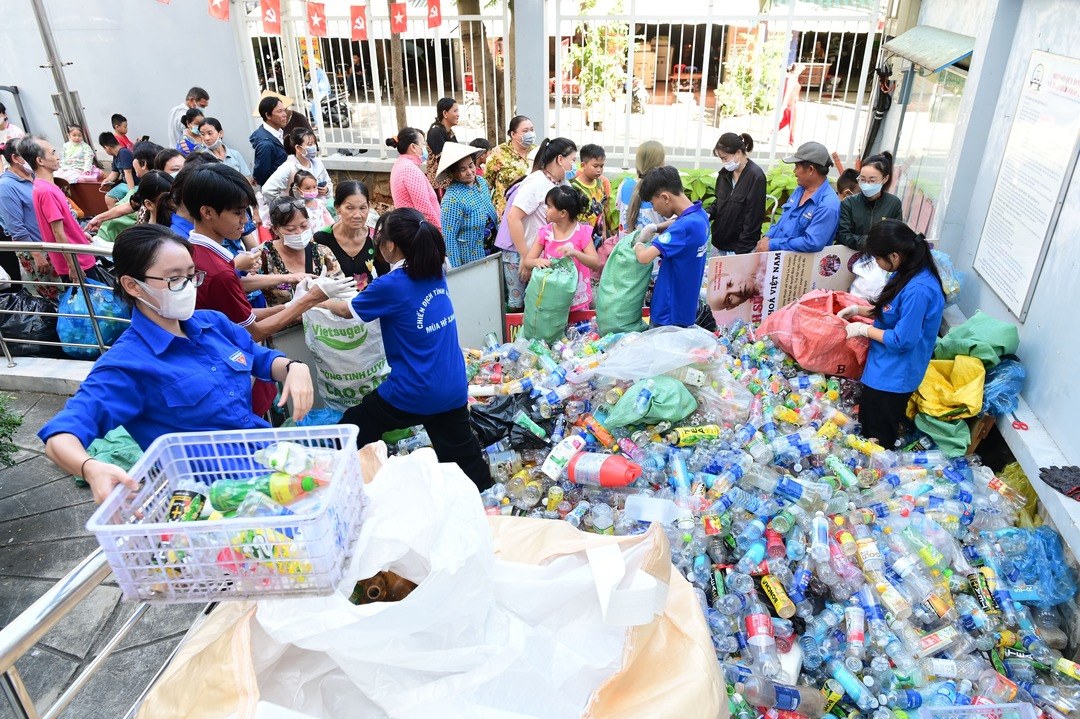 New decree offers up to VND20 billion for recycling efforts